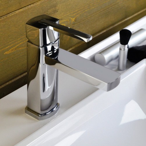 Смеситель для раковины Webert Azeta New AA830102015. хром