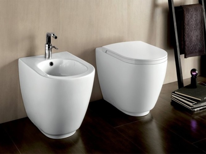 Унитаз HATRIA Fusion Y1ZA01 напольный безободковый слив универсальный цвет белый