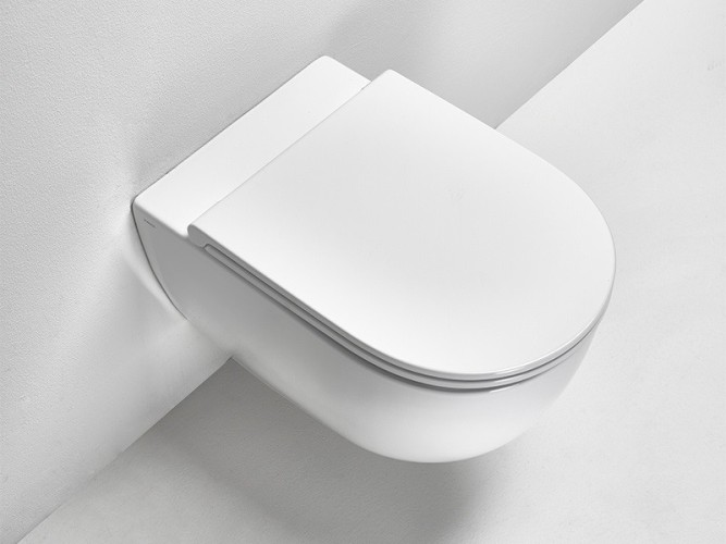 Комплект Унитаз SIMAS TREVI подвесной безободковый с сиденьем с крышкой с микролифтом цвет белый TR18/F85+TR004