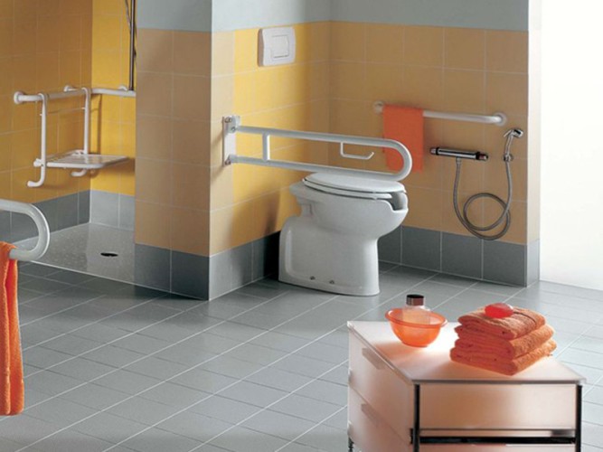 Унитаз HATRIA AUTONOMY Y0CA01 напольный для инвалидов слив универсальный цвет белый